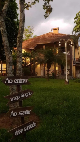 Village Colonial Hotel