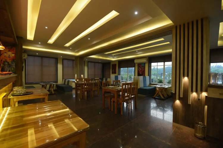Hotel Lakefront
