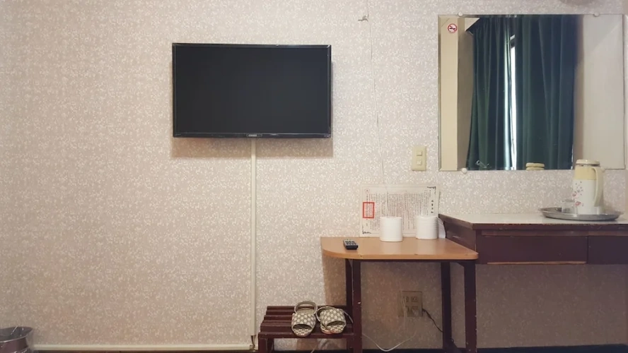 Standard Double room with city view