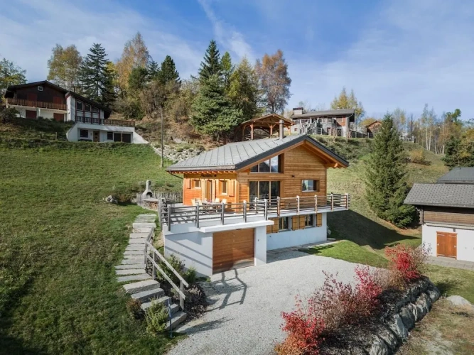 4 Bedrooms Chalet