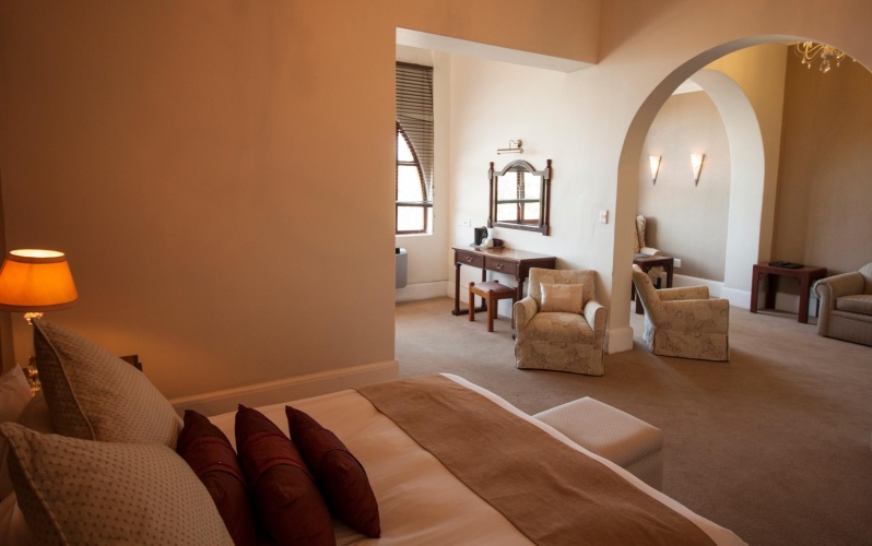 Deluxe Suite