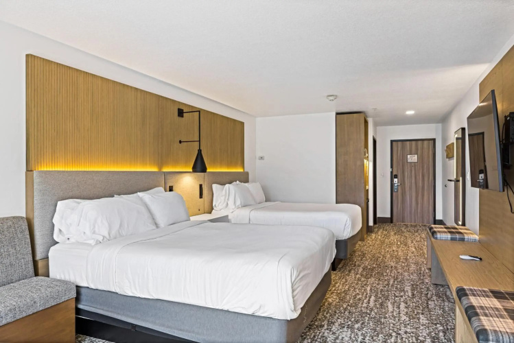The Evergreen Hotel