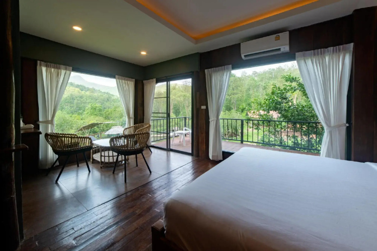 Tawan Riverside - Elephant Resort