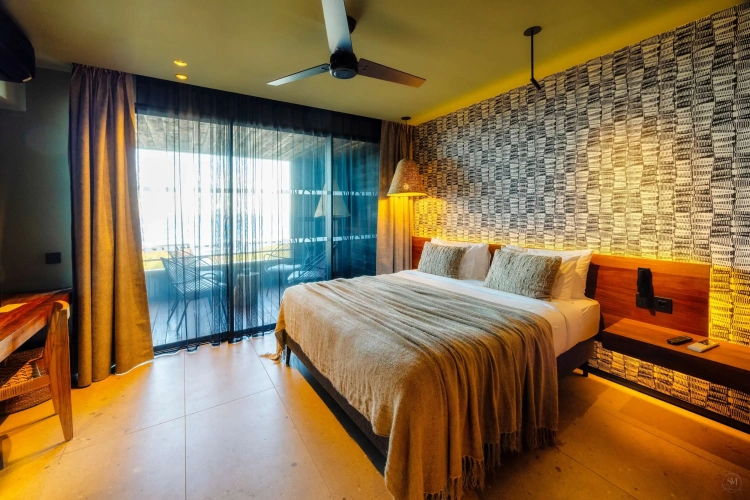Wood Hotel & Spa