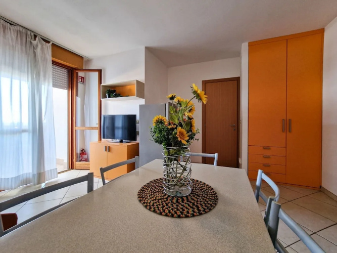 Modern Flat for 8 People With Swimming Pool