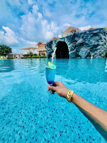 7 Hills Resort