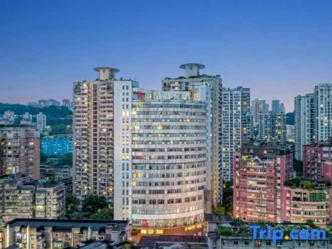Rezen King Town Hotel
