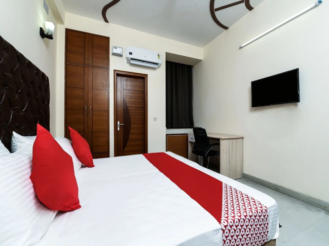OYO 16634 The Oro Homes