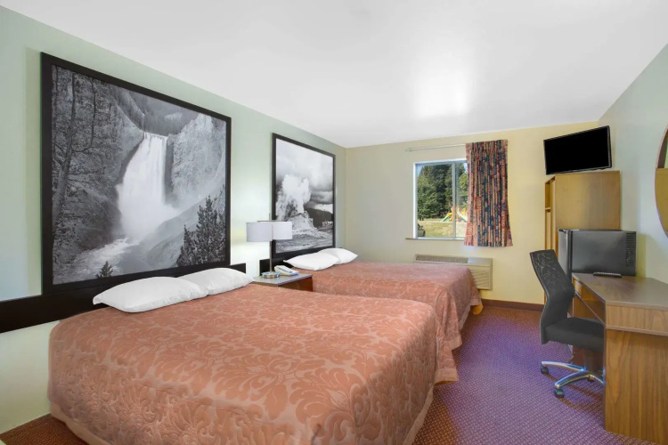 Super 8 By Wyndham West Yellowstone