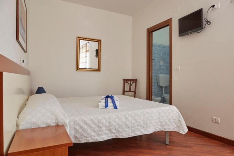 Economy Double room with balcony and with view