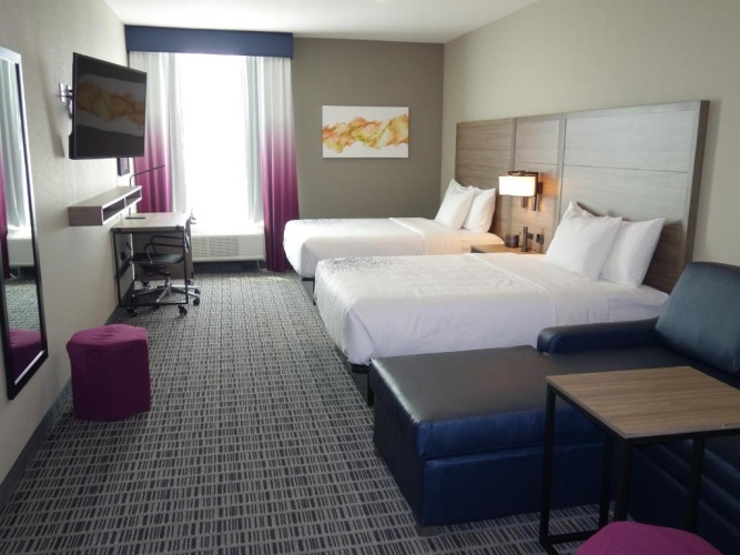 Deluxe Quadruple room