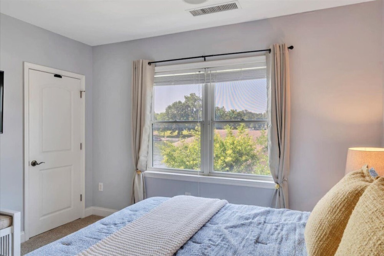 Lake Stardust - Condo With Pool ! Pet Friendly