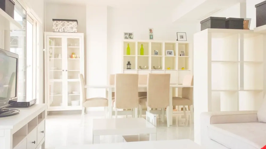 2 Bedrooms Apartment with pool view