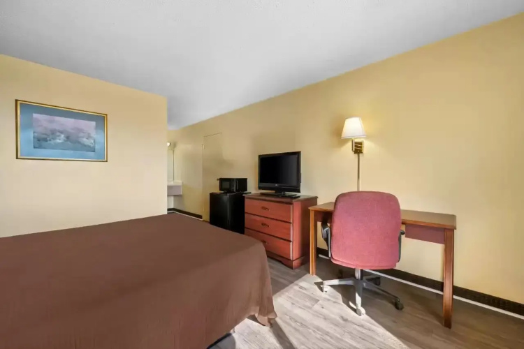 Rodeway Inn Monroe