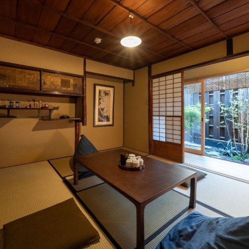 2 Bedrooms Villa