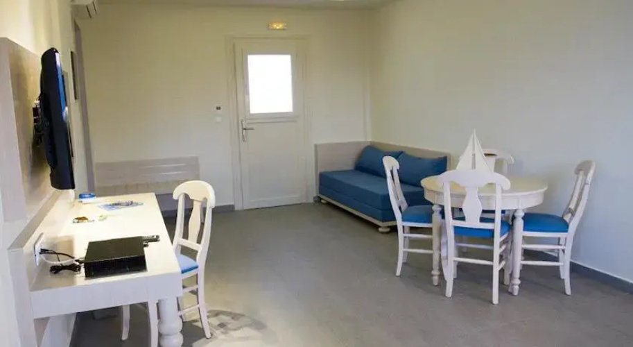 Thalassa Suites