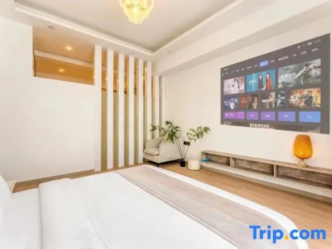 2 Bedrooms Double Suite with city view
