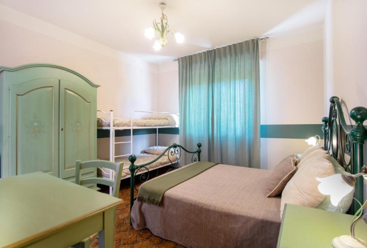 Standard Quadruple room