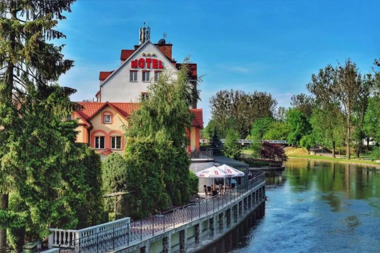 Hotel Nad Pisą