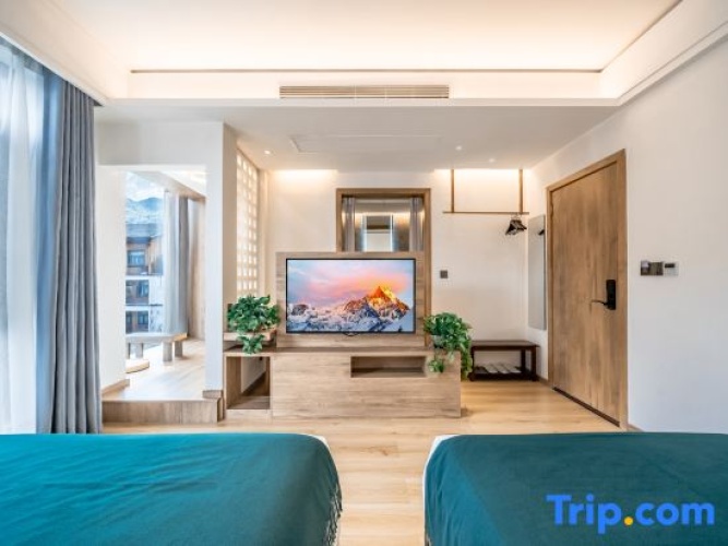 Standard Single Family room