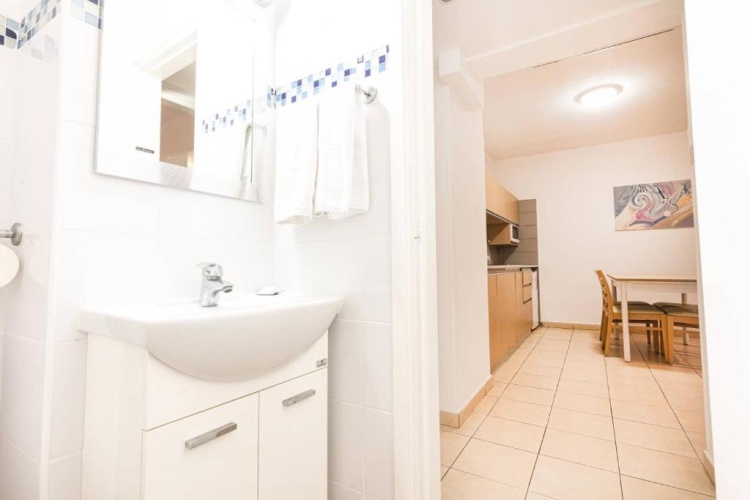 1 Bedroom Apartment with sea view