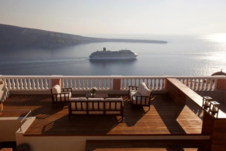 Oia Mansion