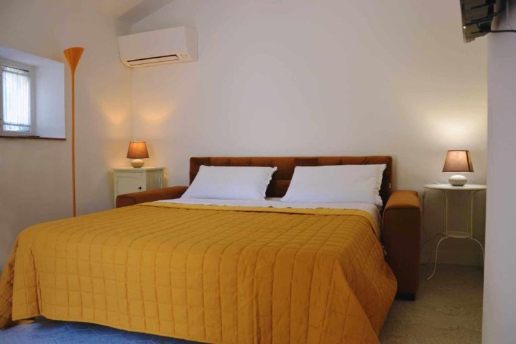 Suite with garden view