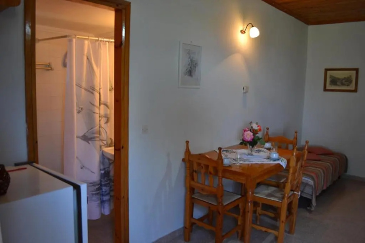 Dimitras House