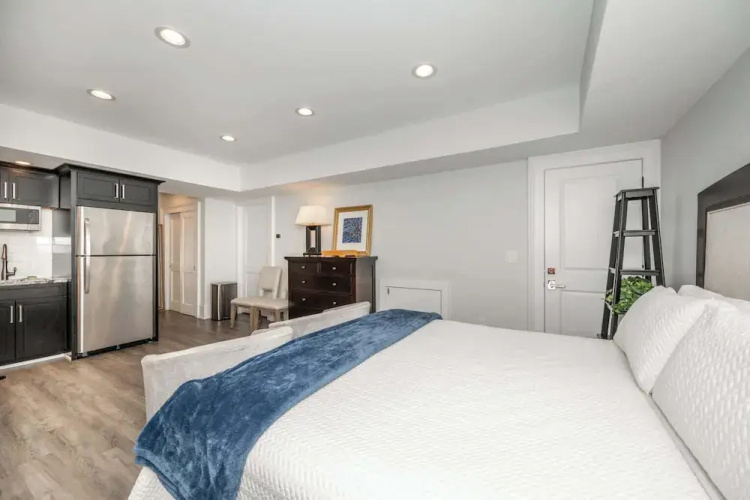 Mt. Adams Nest Studio for 2