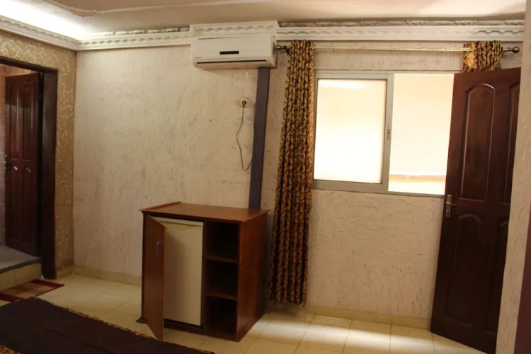 Indra Hotel