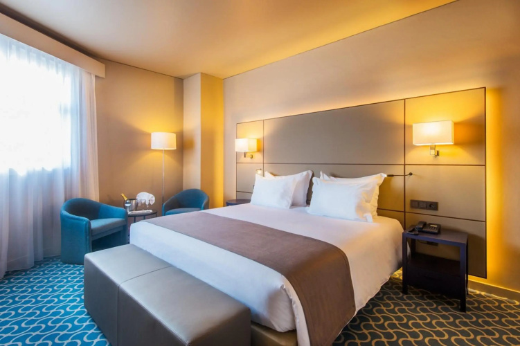 Hotel Dom Henrique Downtown