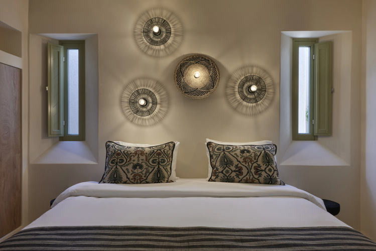 Aeon Suites - Adults Only