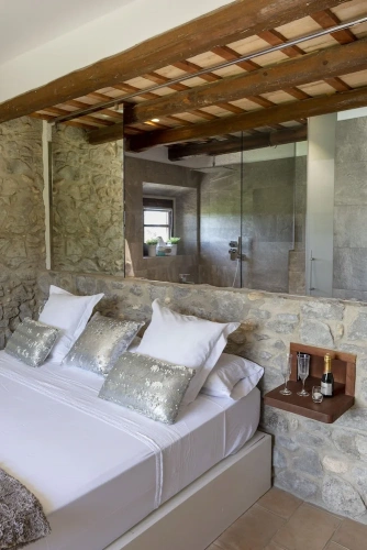 Deluxe Double Suite with pool view
