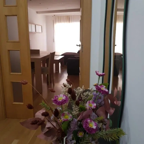 3 Bedrooms Apartment