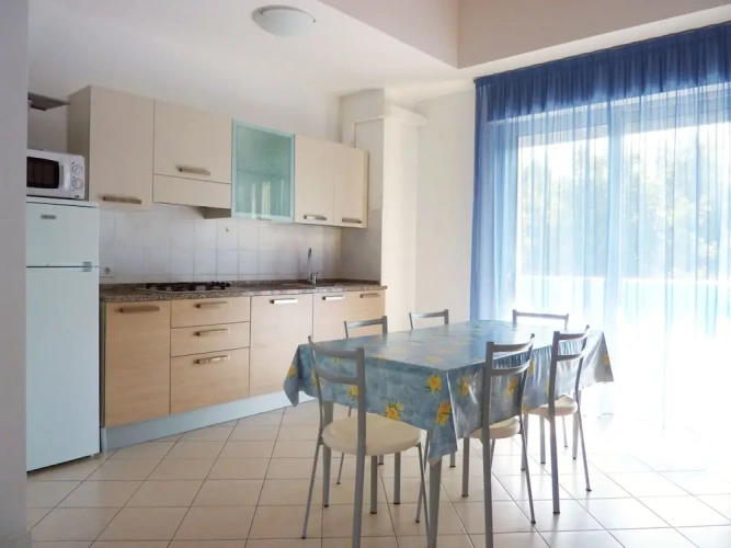 3 Bedrooms Apartment with balcony and with garden view