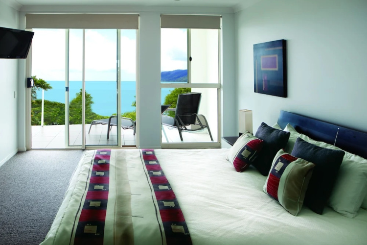 Waters Edge Apartment
