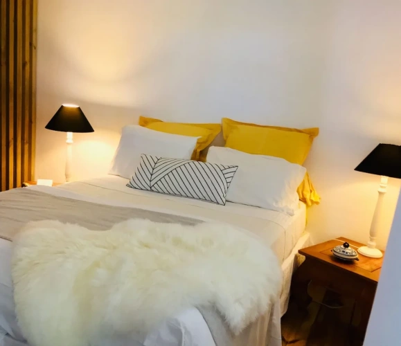 2 Bedrooms Villa