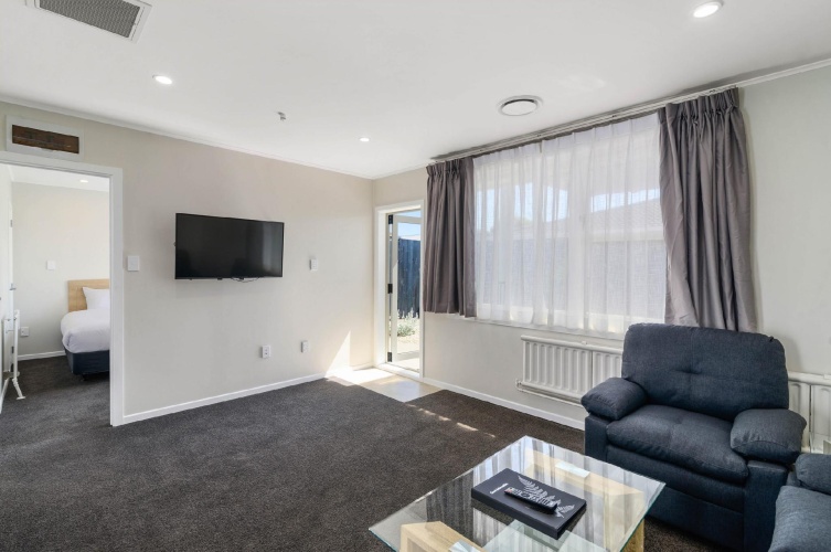 2 Bedrooms Executive Double Suite with garden view
