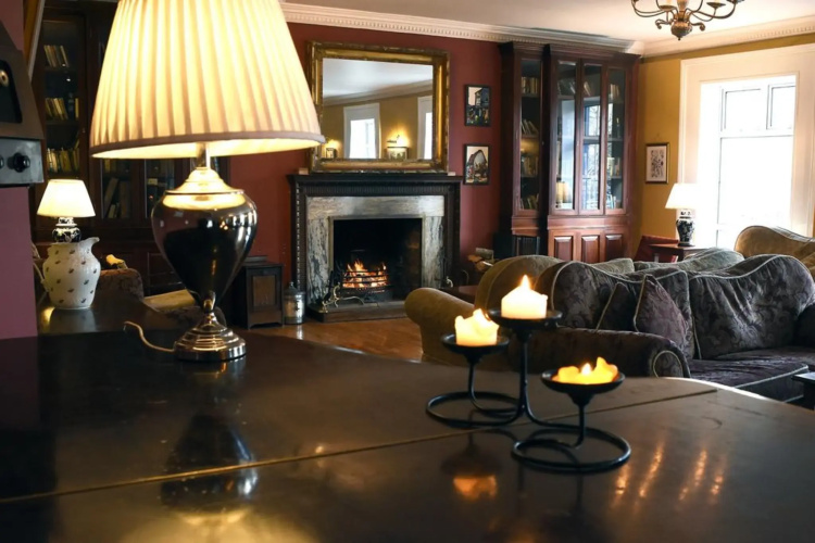 Leenane Hotel