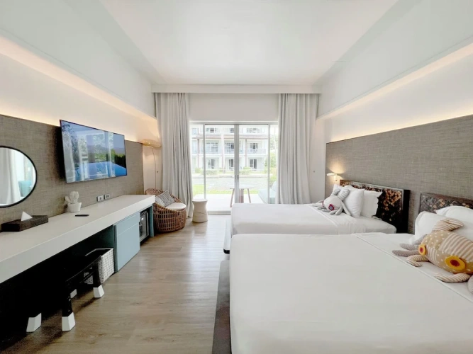 Deluxe Twin room with balcony