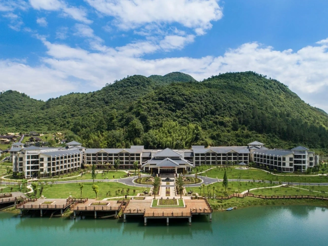 Double Suite with lake view