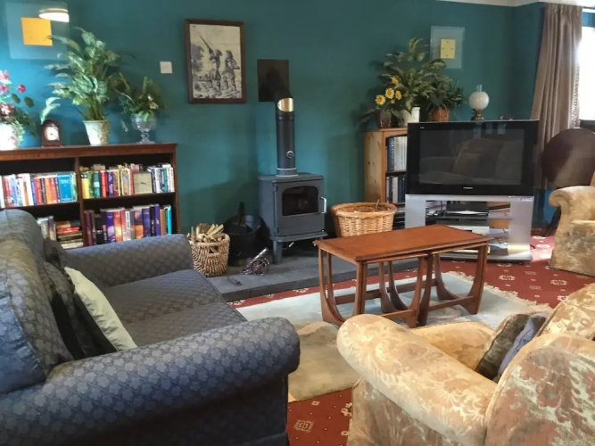 Lowri Cottage Hotel