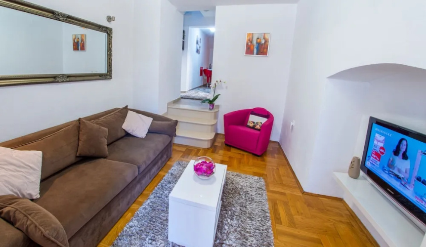 Purple Rain Apartment