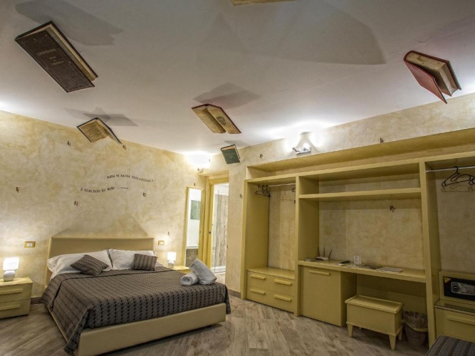 Deluxe Double room with view