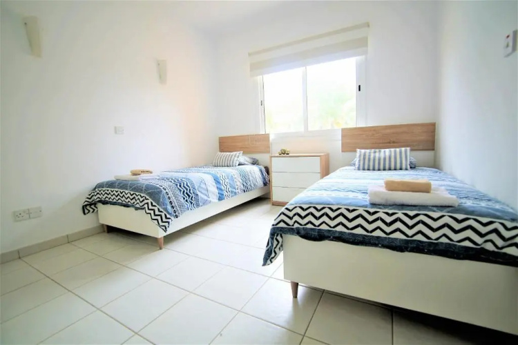 Modern Apartment in Iris Village Universal