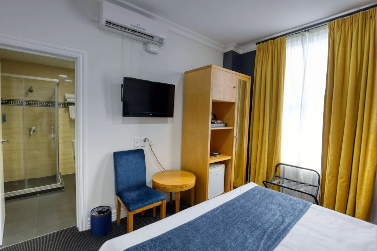 Ramada by Wyndham Hamilton City Center