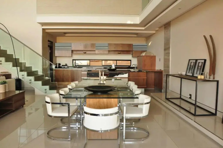 Luxe Life House