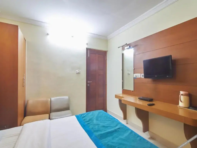 OYO 2118 Palm Shore Residency