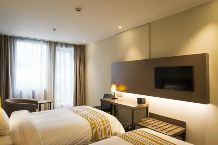 Home Inn North Bund
