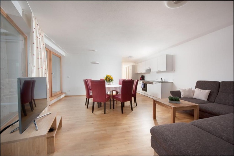 3 Bedrooms Deluxe Apartment